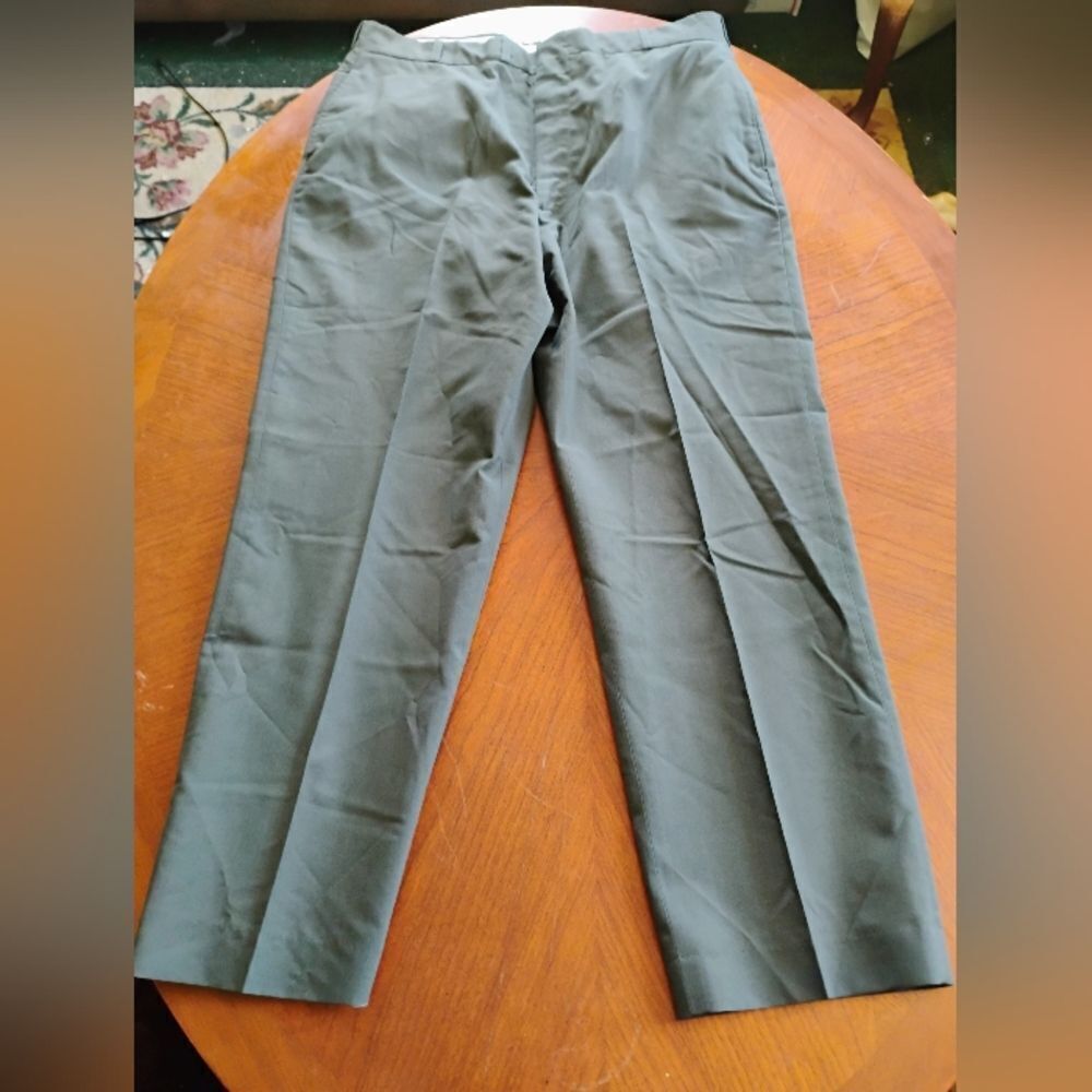 (1190) Men's Trousers - Size: 36